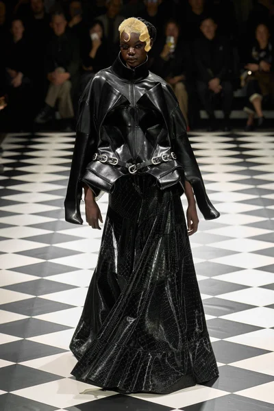 Look 21